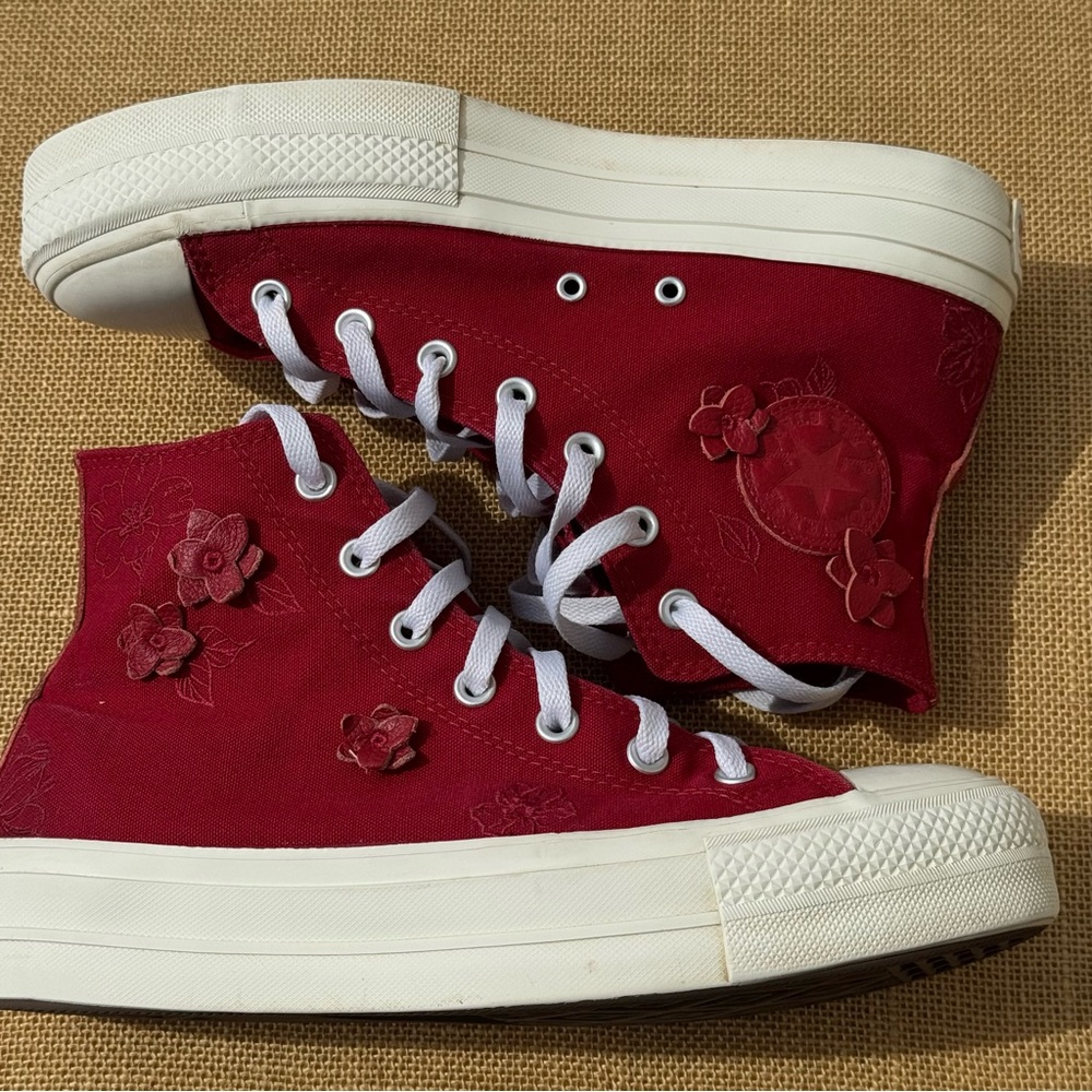 Converse All Star Red Floral High Top Sneakers Women’s 10 3D Flower Canvas - Picture 6 of 10